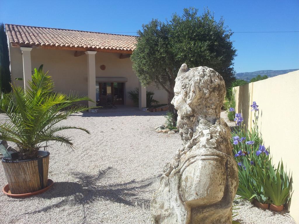 Lamanderie En Provence Bed & Breakfast Alleins Exterior photo